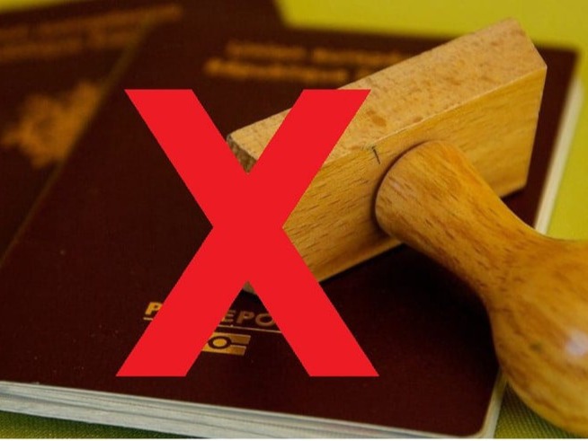 Justiça apreende passaporte e CNH de devedor